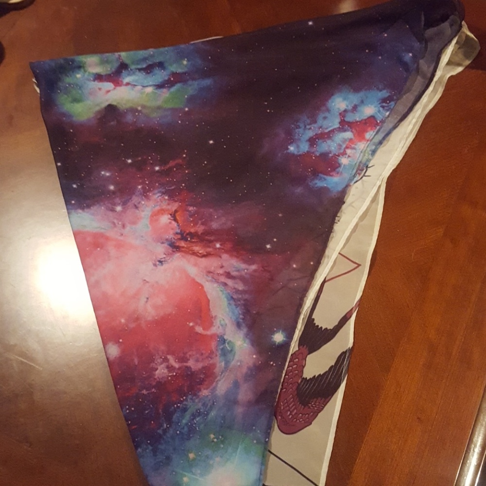 Unique Infinity Scarf - Picture 2 of 3